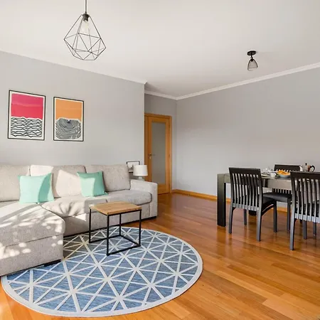Elegant Flat In Benfica - 10 Min To Center * Lisboa