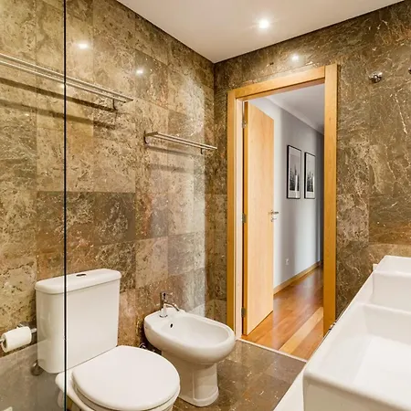 Elegant Flat In Benfica - 10 Min To Center * Лиссабон